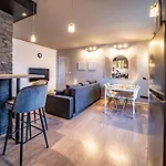 Apartment 41 Vallier *