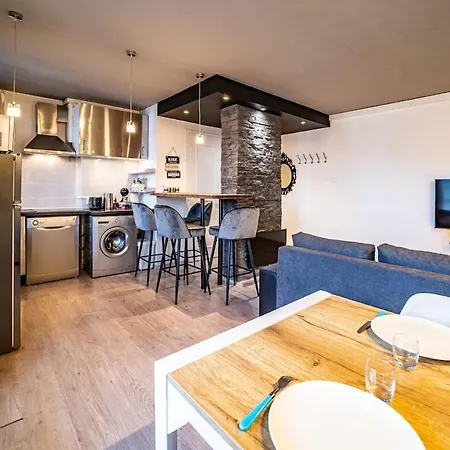 41 Vallier Apartman *
